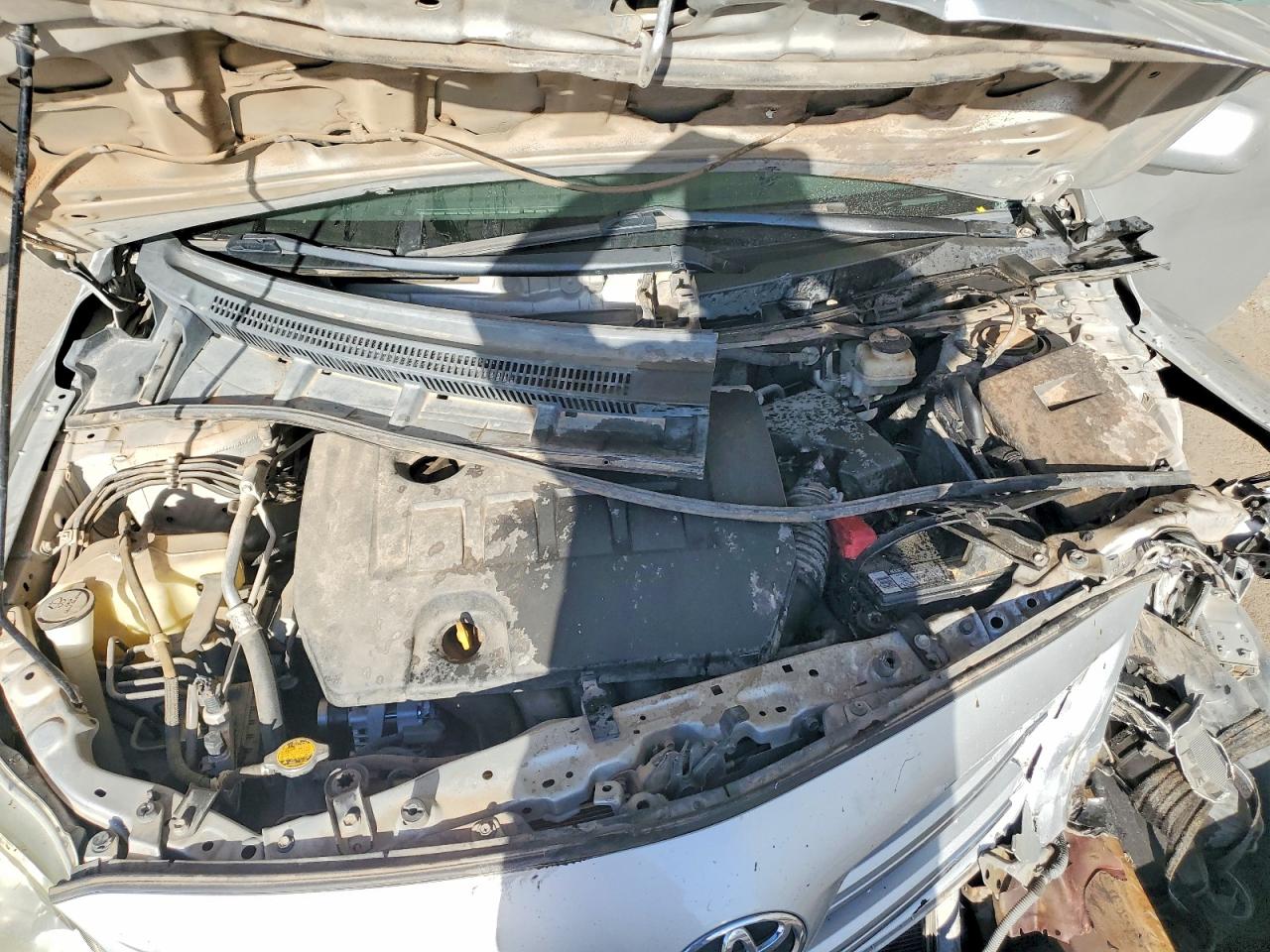 2013 TOYOTA COROLLA LE photo 11