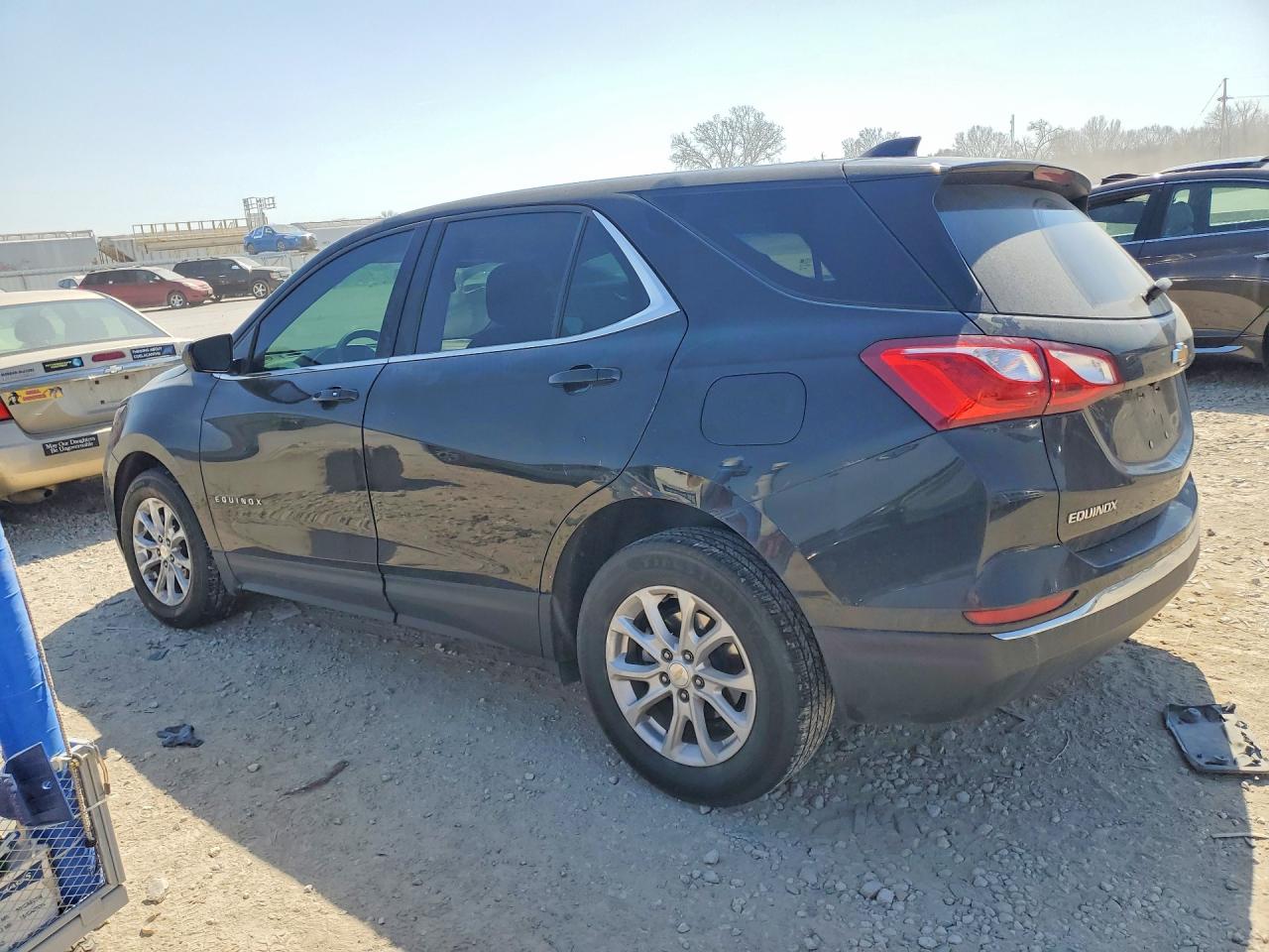 2020 CHEVROLET EQUINOX LT photo 3