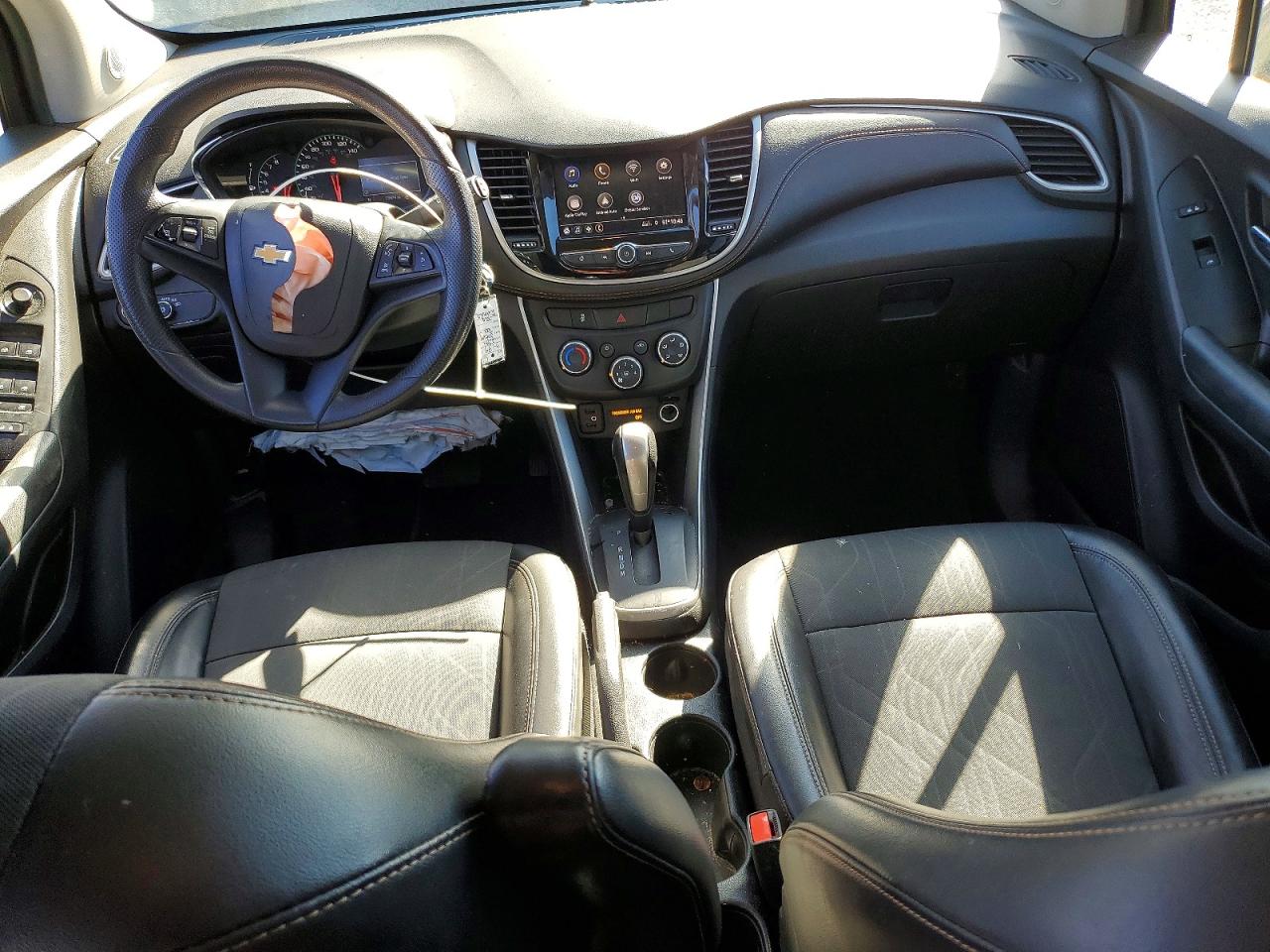 2021 CHEVROLET TRAX 1LT photo 8