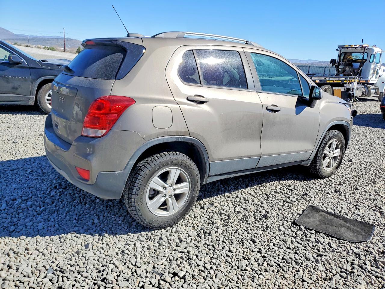 2021 CHEVROLET TRAX 1LT photo 3