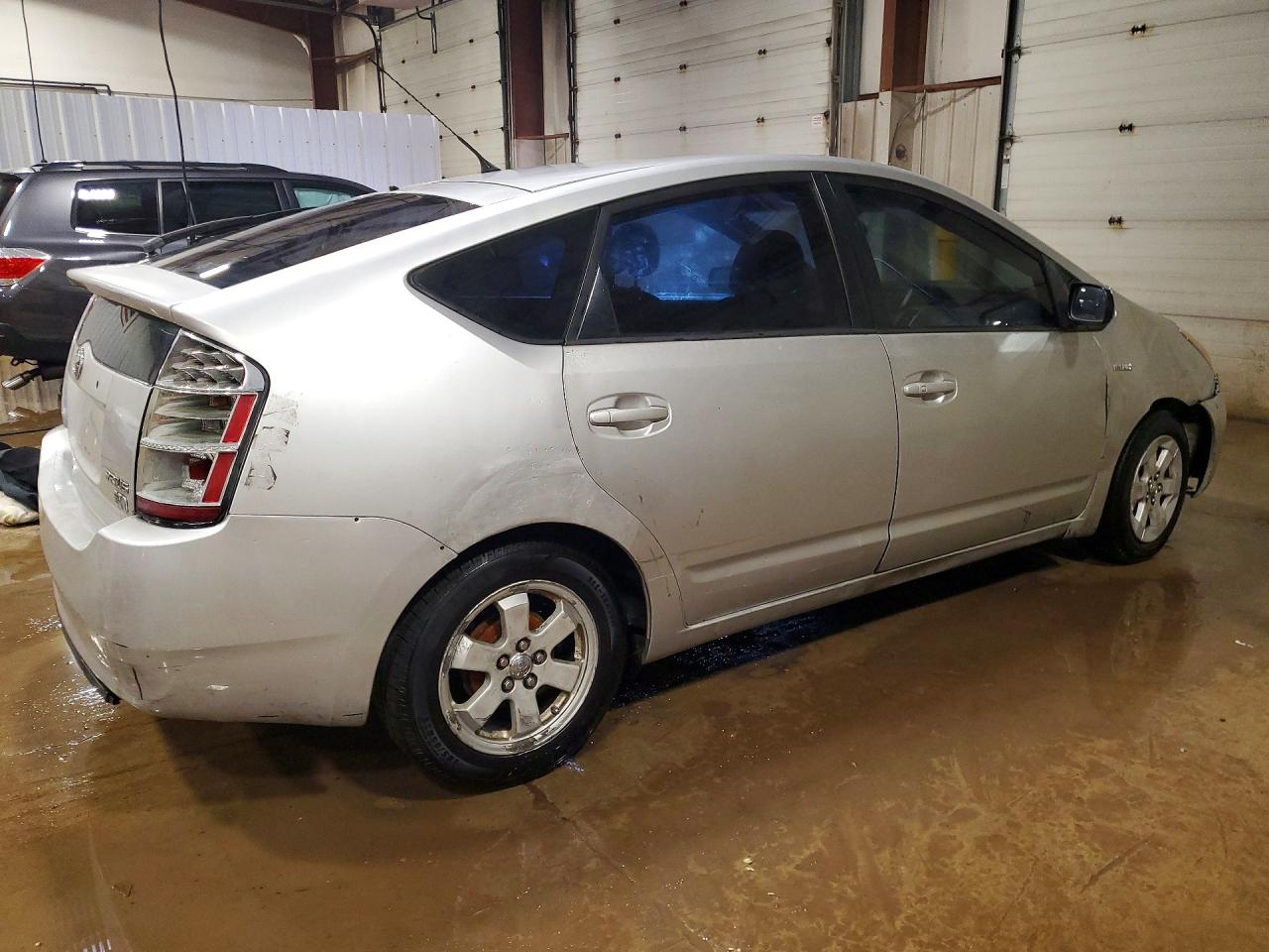 2007 TOYOTA PRIUS BASE photo 7