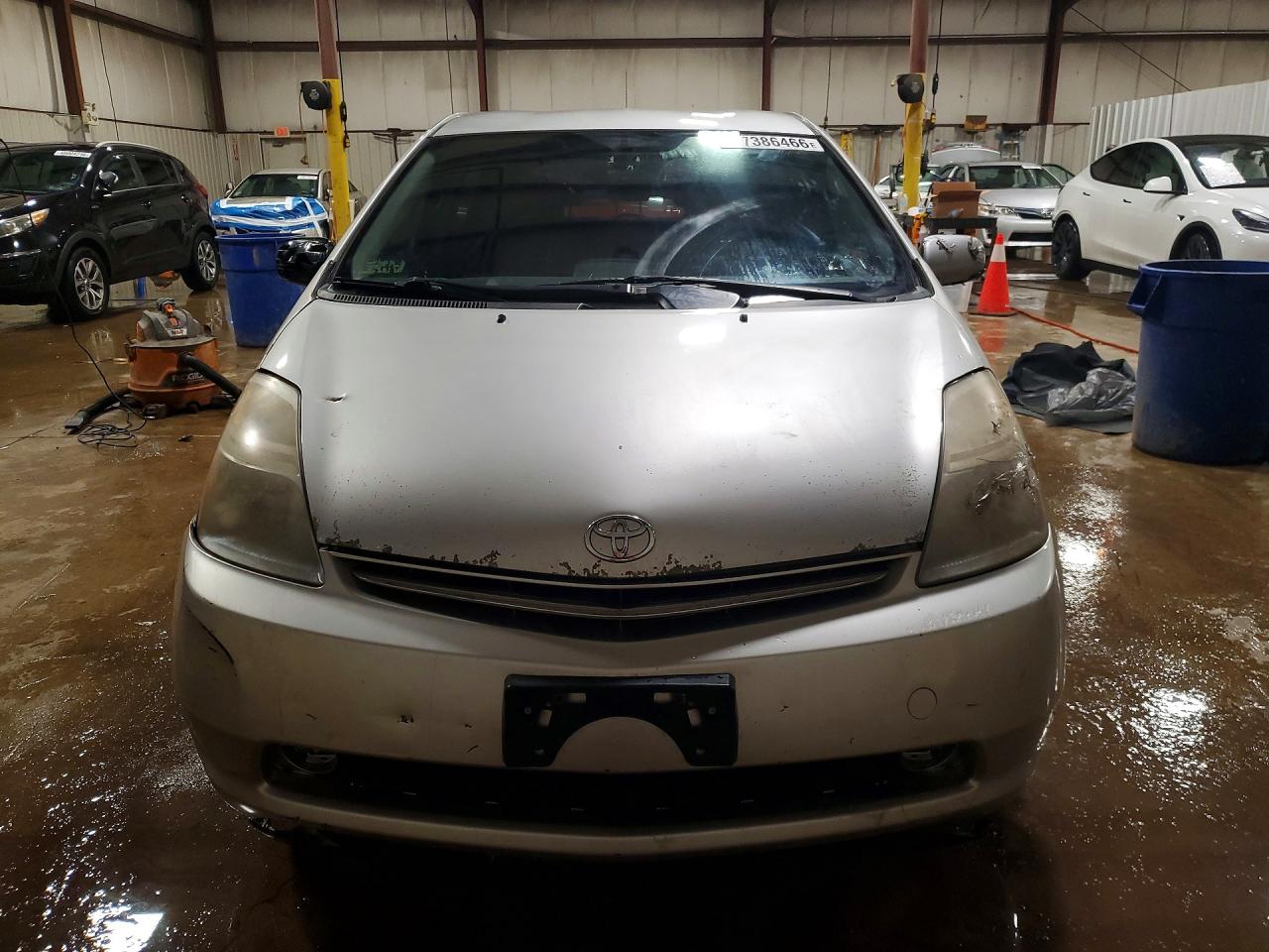2007 TOYOTA PRIUS BASE photo 13