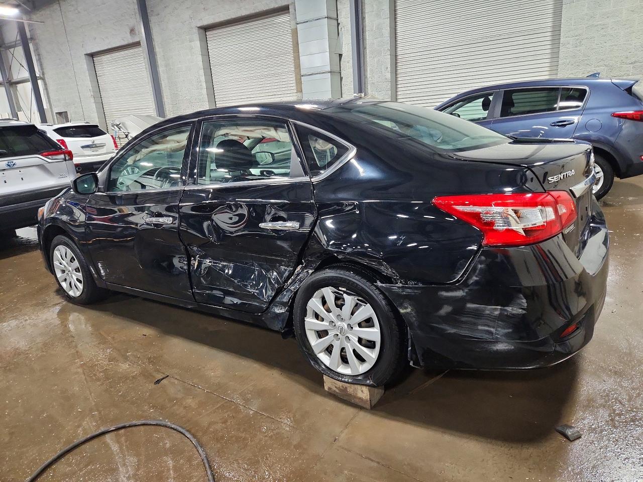 2019 NISSAN SENTRA S photo 4
