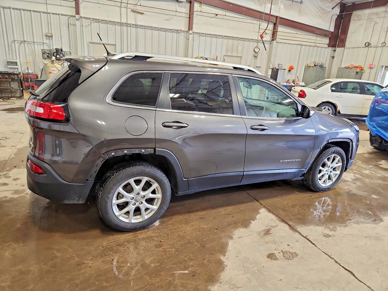 2014 JEEP CHEROKEE LATITUDE photo 5