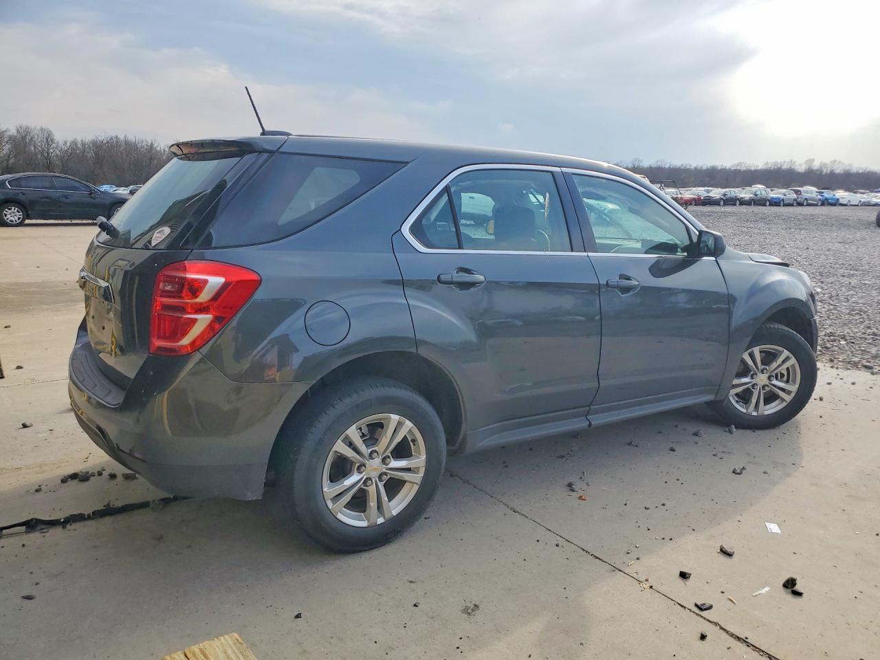 2017 CHEVROLET EQUINOX LS photo 5