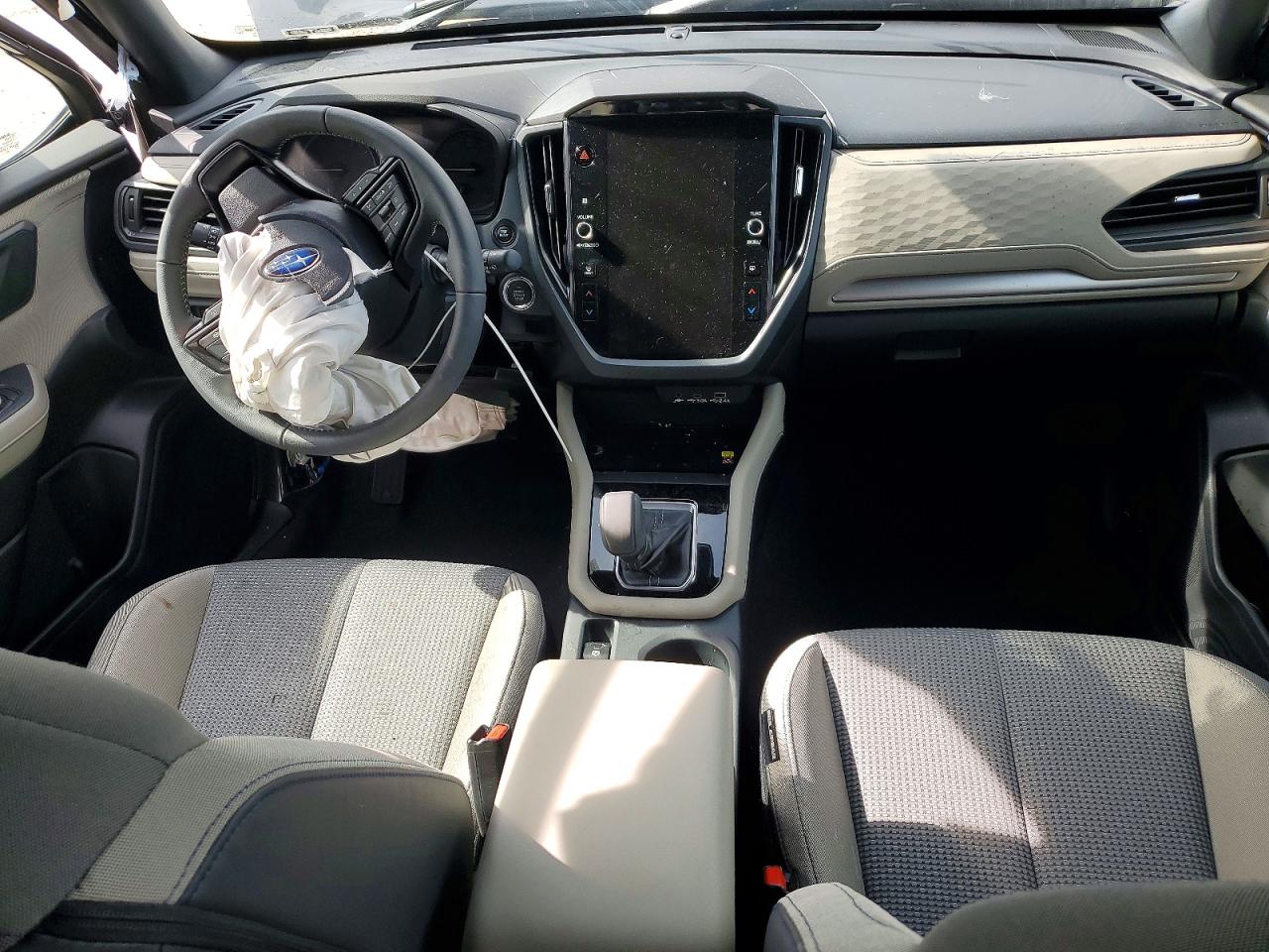 2025 SUBARU FORESTER PREMIUM photo 8