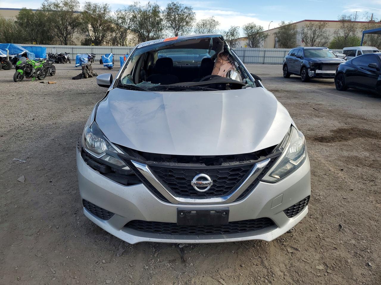 2017 NISSAN SENTRA photo 5