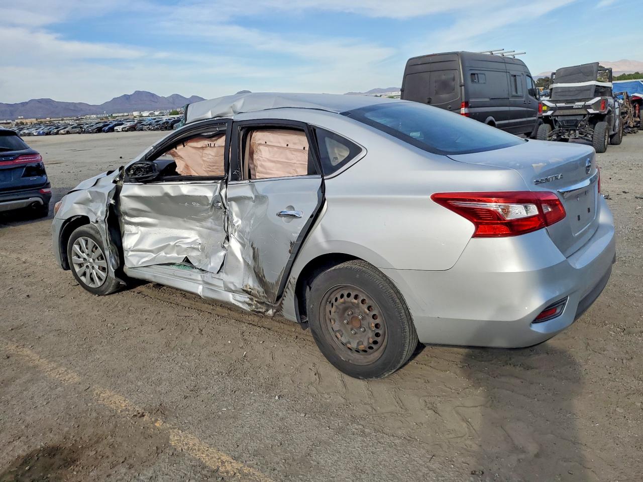 2017 NISSAN SENTRA photo 2