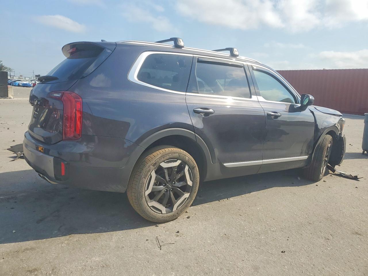 2025 KIA TELLURIDE S photo 7