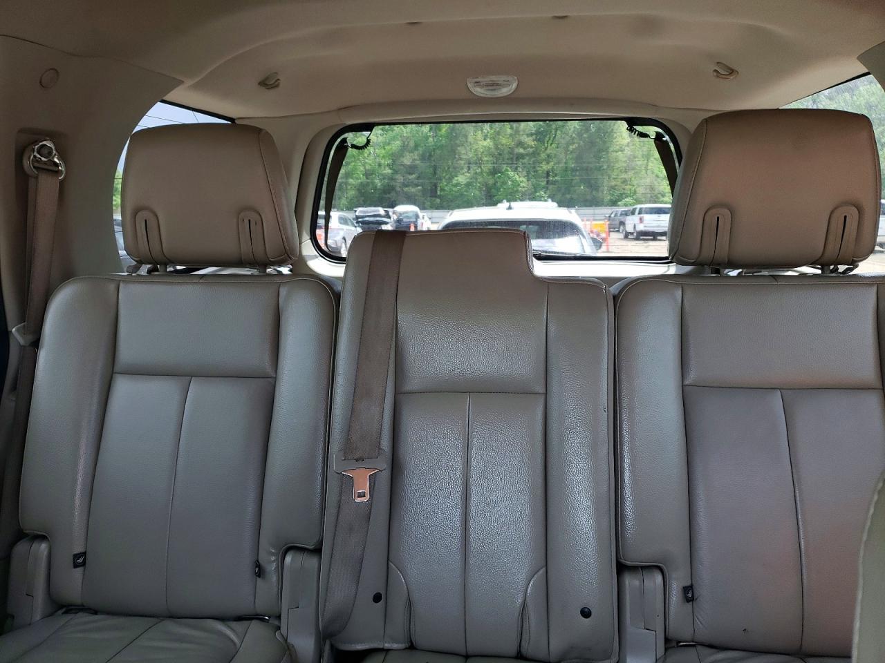 2010 FORD EXPEDITION XLT photo 19