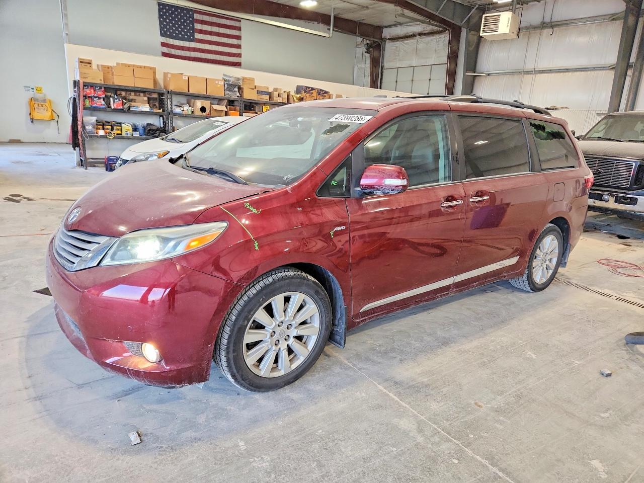 2017 TOYOTA SIENNA