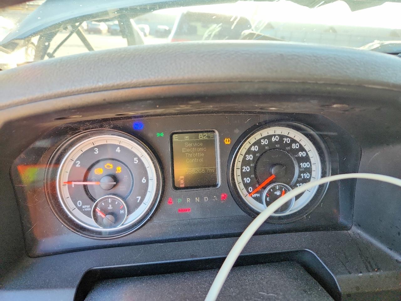 2014 RAM 1500 ST photo 25