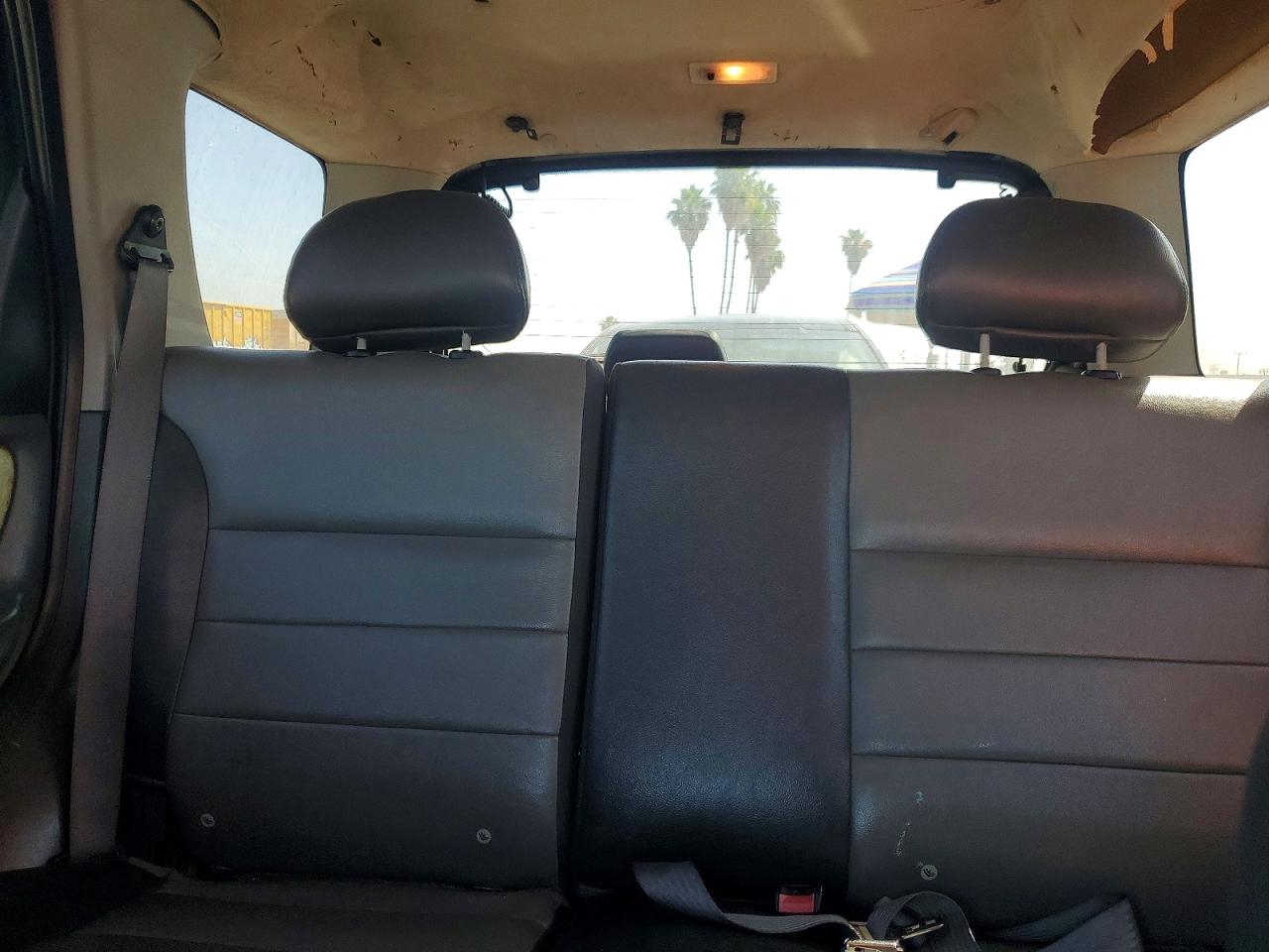 2003 FORD ESCAPE XLT photo 28