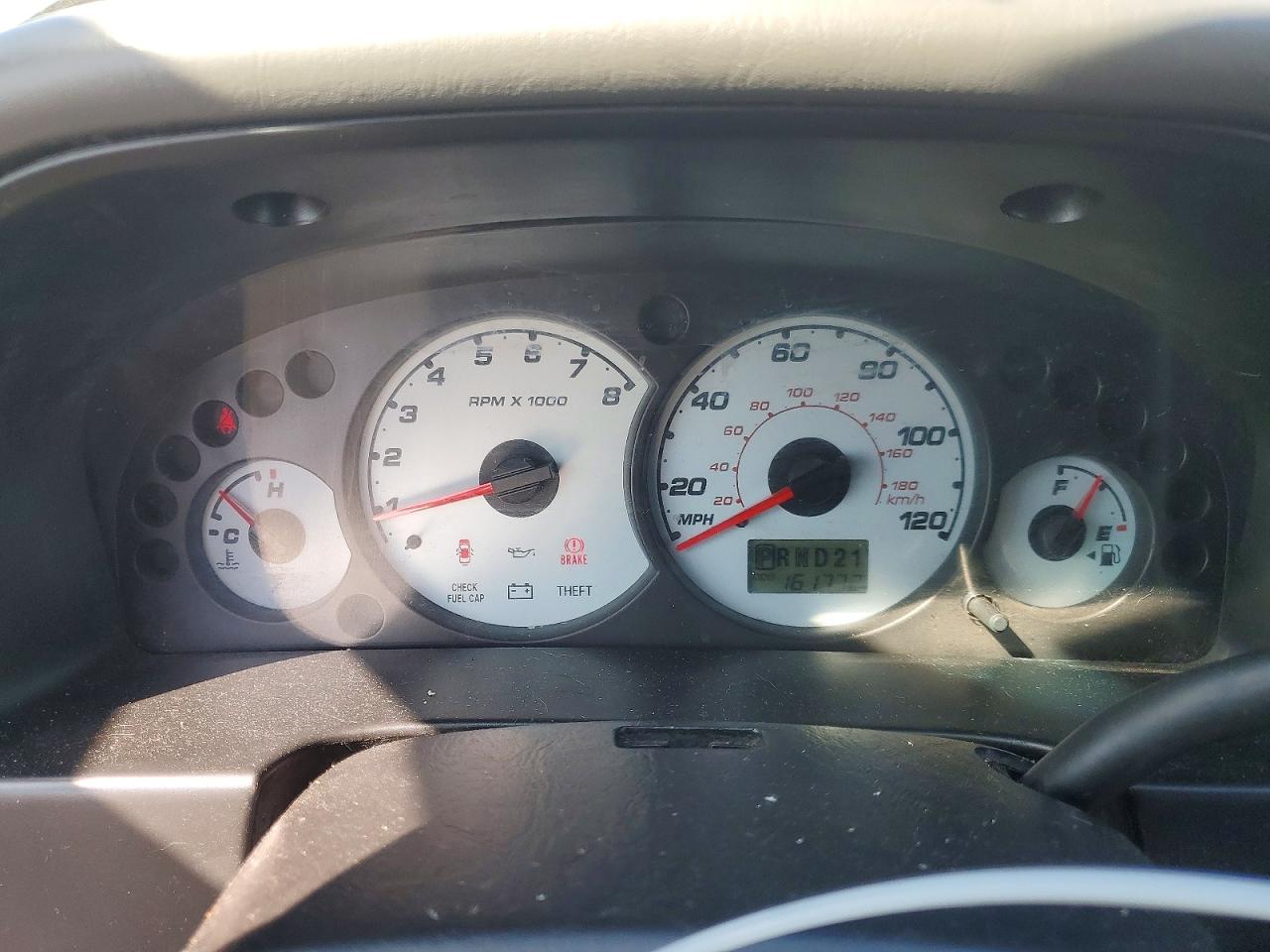 2003 FORD ESCAPE XLT photo 25