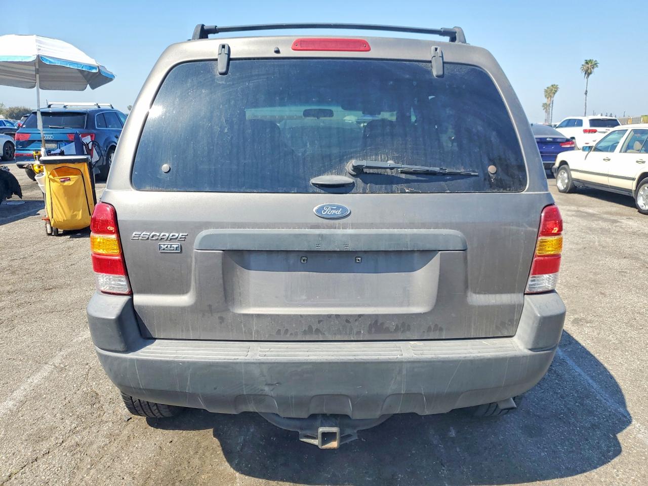 2003 FORD ESCAPE XLT photo 16
