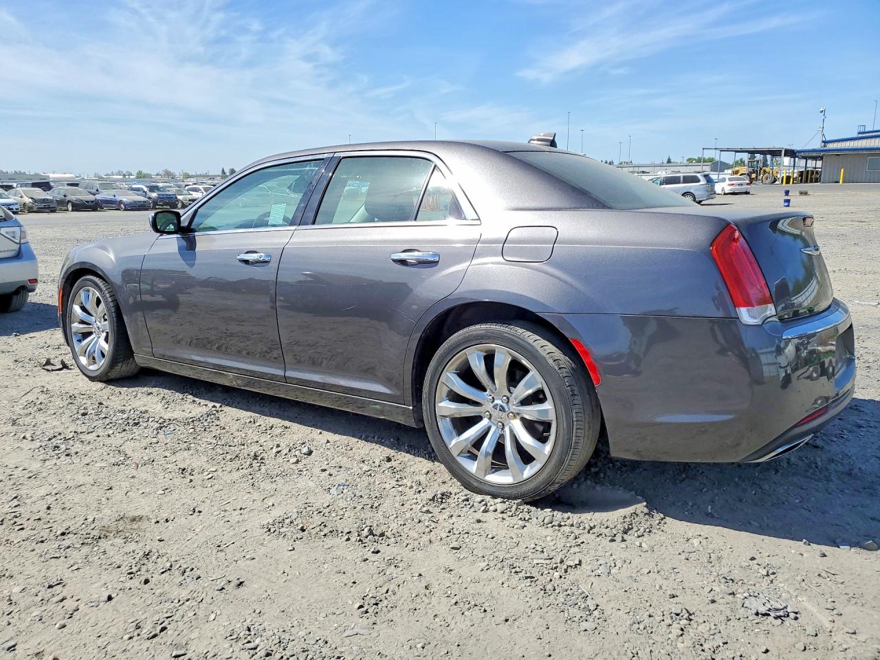 2018 CHRYSLER 300 LIMITED photo 2