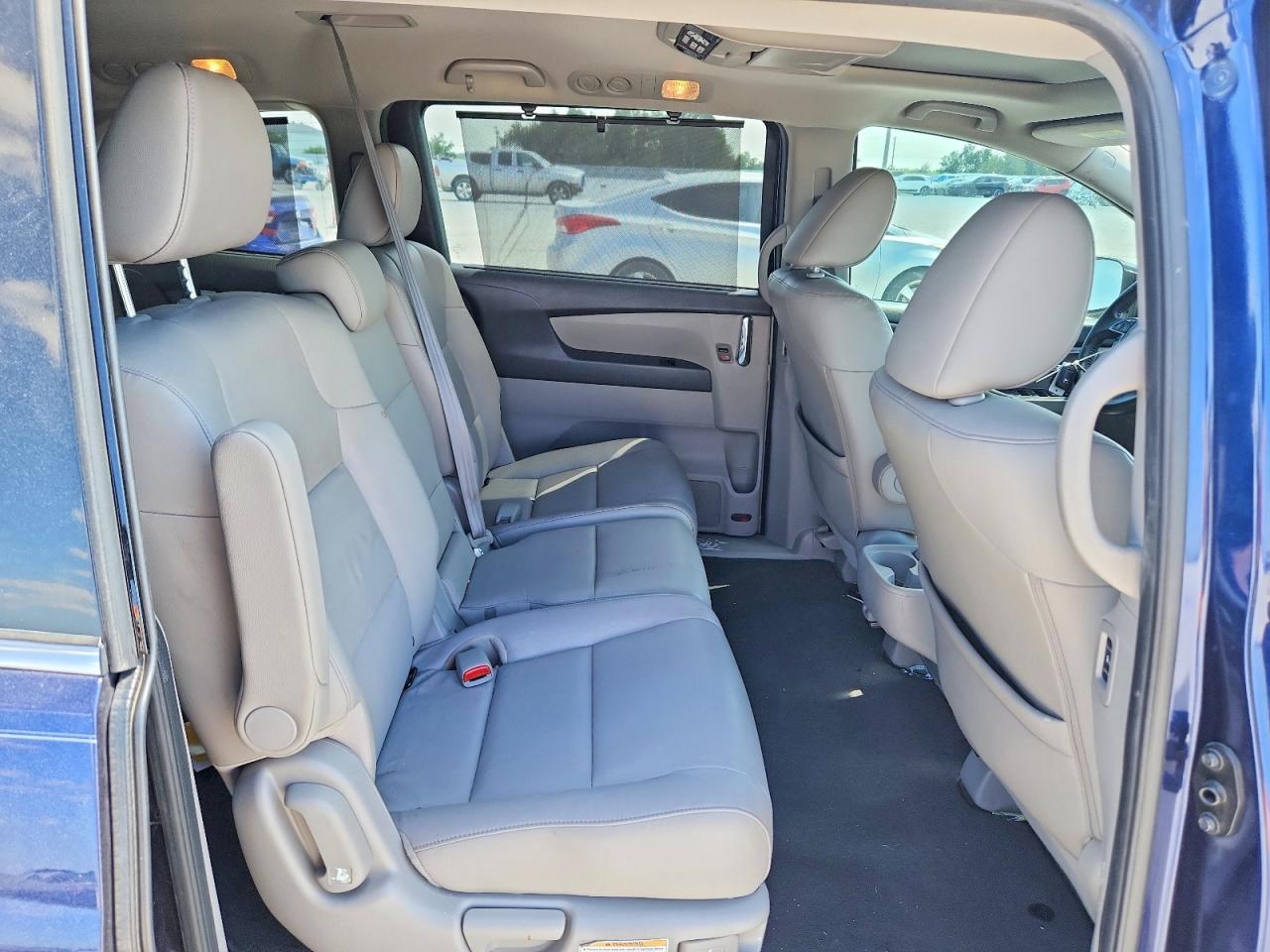 2014 HONDA ODYSSEY TOURING photo 21