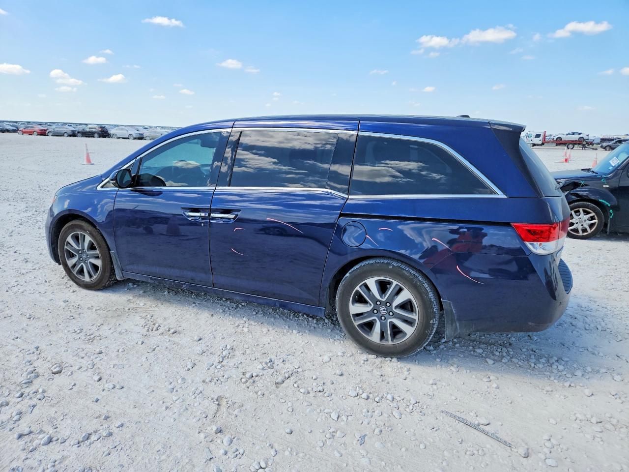 2014 HONDA ODYSSEY TOURING photo 3