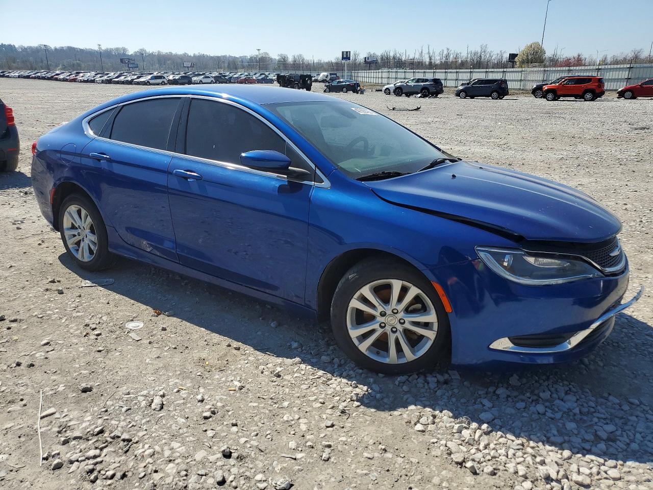 2015 CHRYSLER 200 LIMITED photo 4