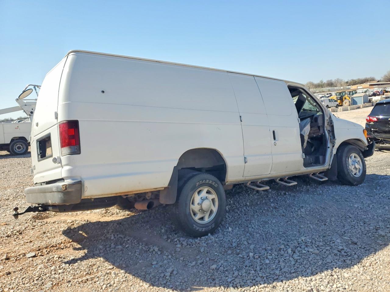 2003 FORD E350 DELIVERY VAN photo 3