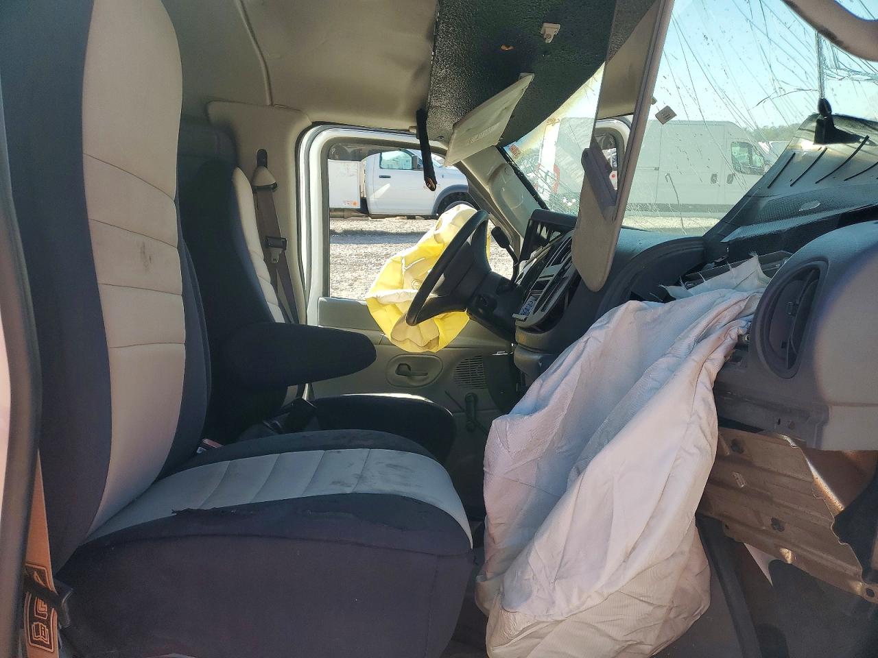 2003 FORD E350 DELIVERY VAN photo 7