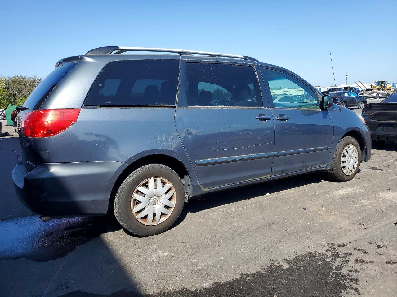 2008 TOYOTA SIENNA LE 7-PASSENGER photo 5