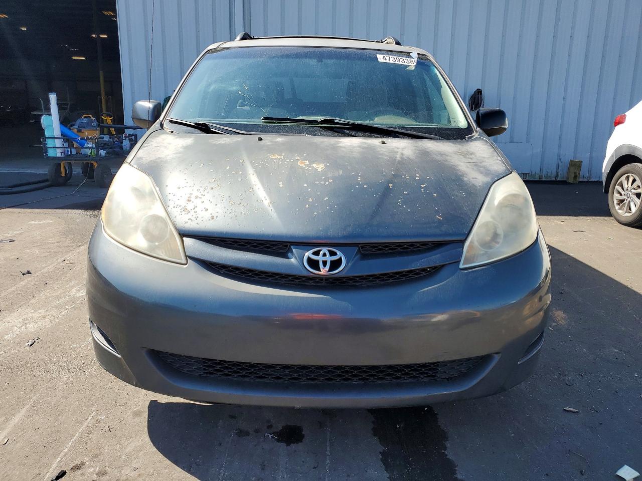 2008 TOYOTA SIENNA LE 7-PASSENGER photo 9