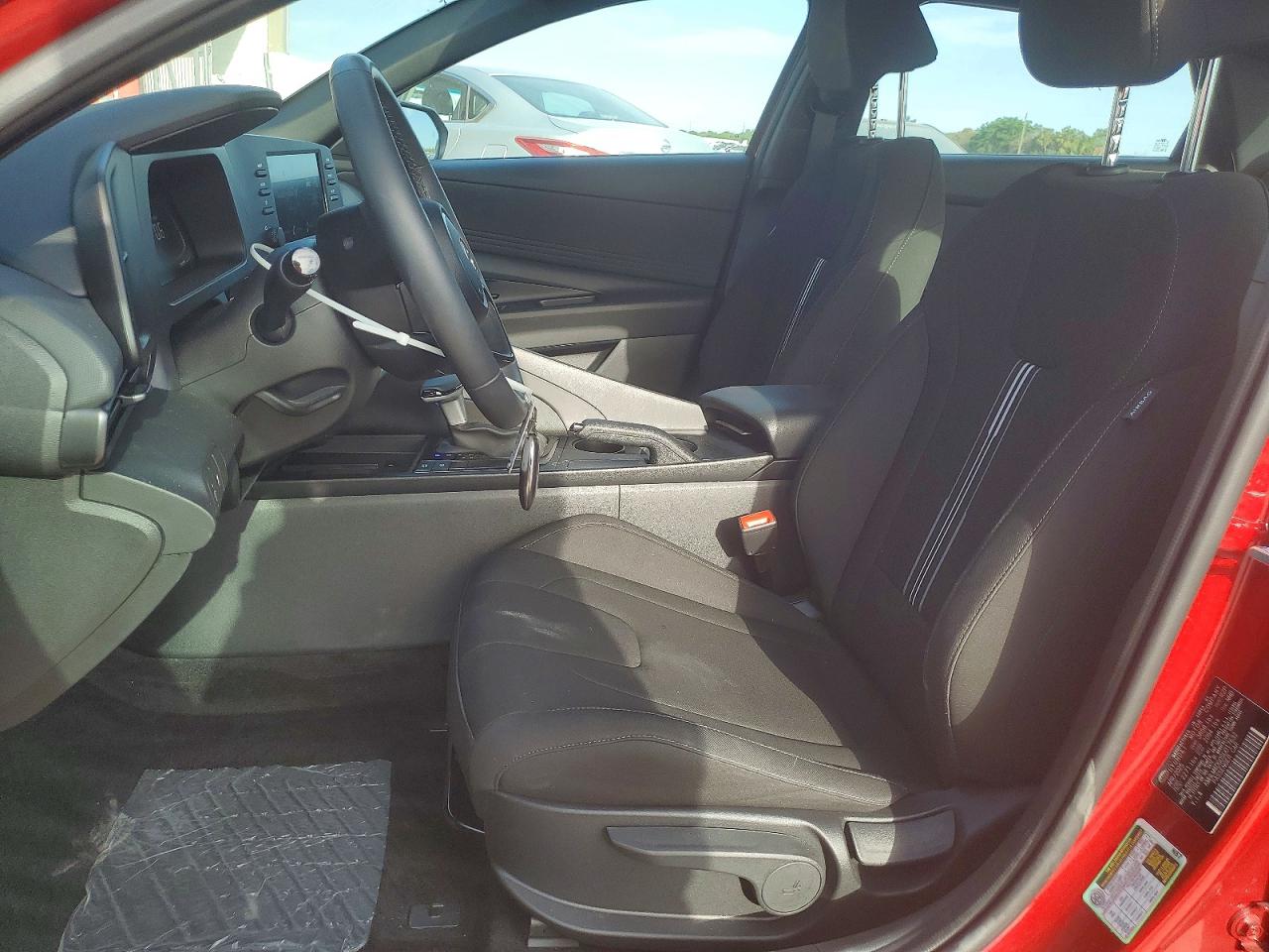 2025 HYUNDAI ELANTRA SEL SPORT photo 19