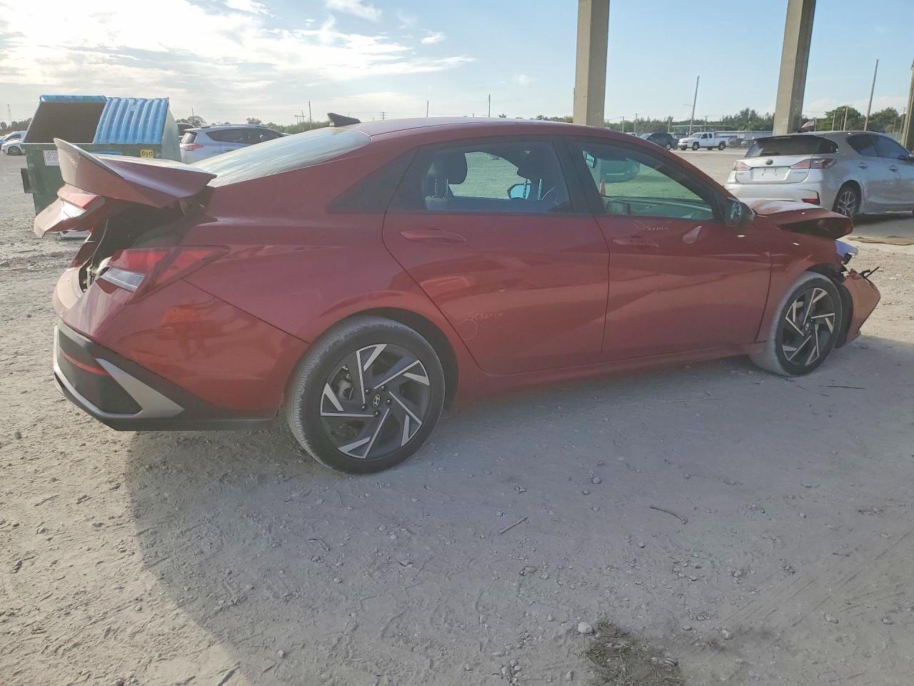 2025 HYUNDAI ELANTRA SEL SPORT photo 7