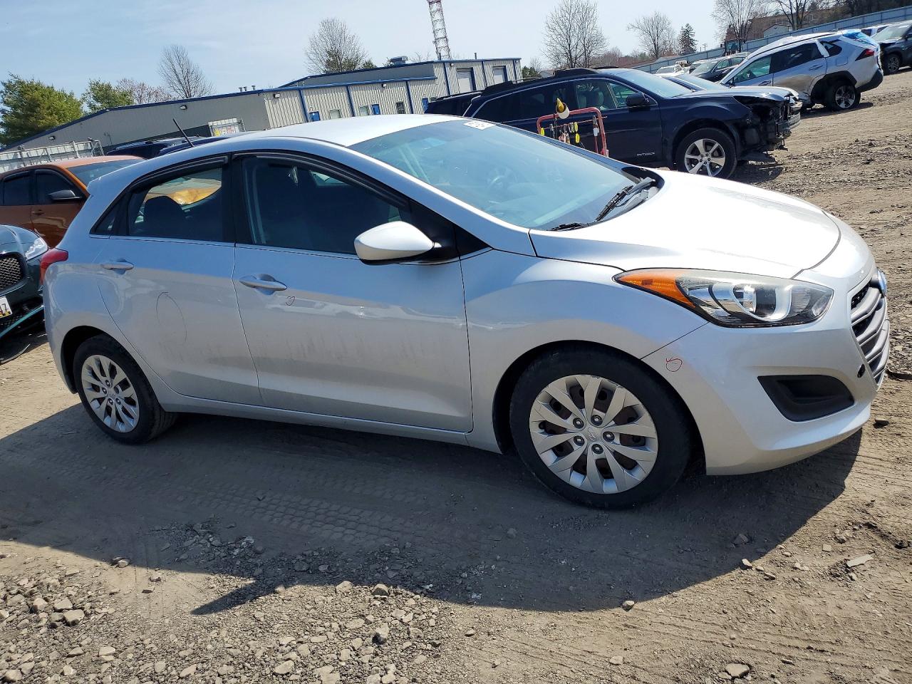 2016 HYUNDAI ELANTRA GT BASE photo 10