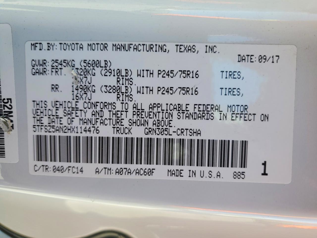 2017 TOYOTA TACOMA SR5 V6 photo 34