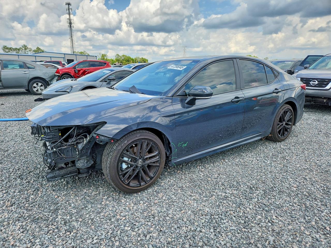 2025 TOYOTA CAMRY