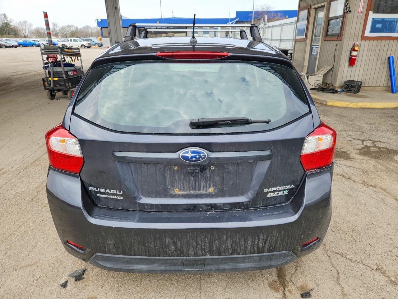 2015 SUBARU IMPREZA photo 16
