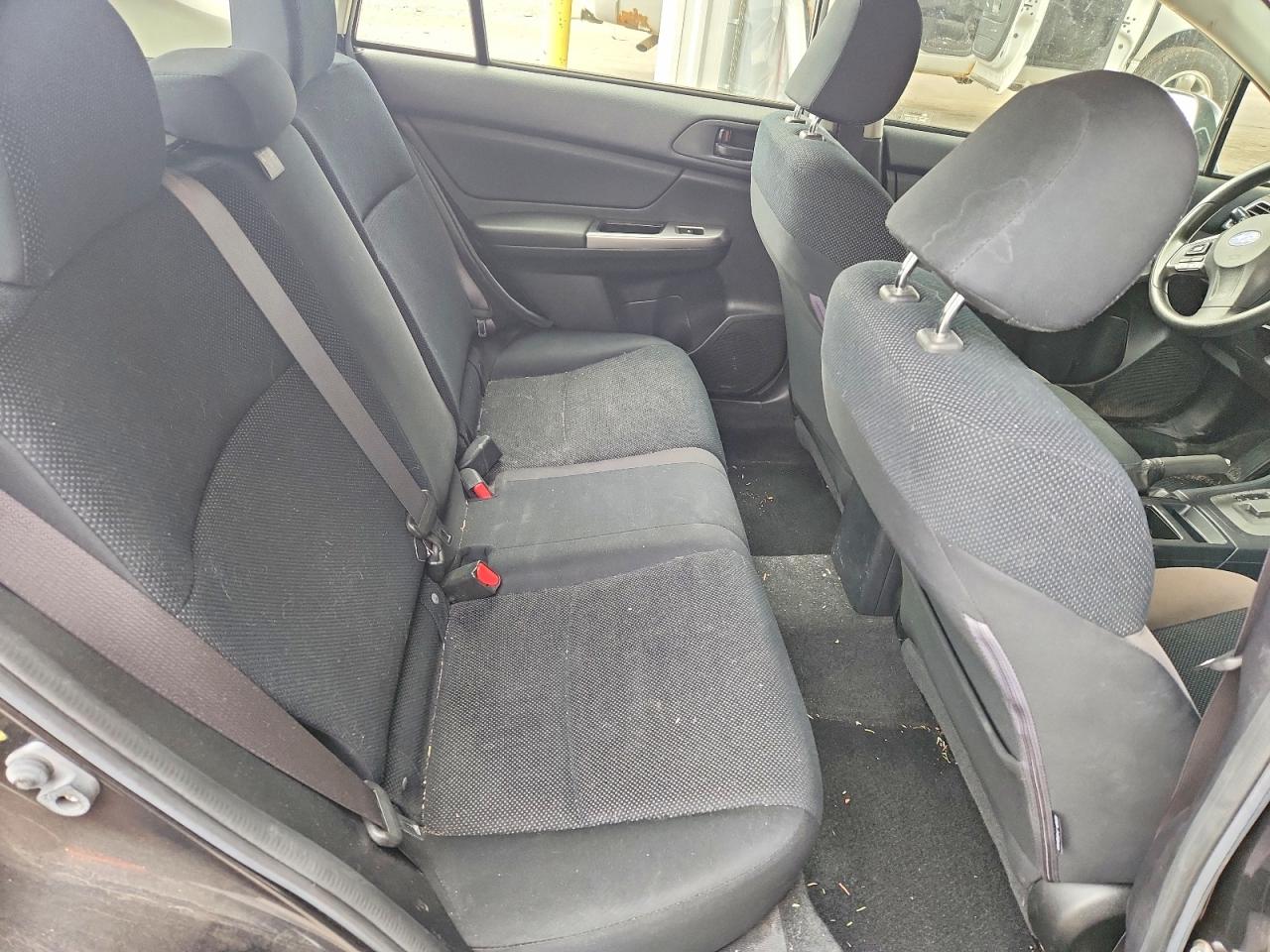 2015 SUBARU IMPREZA photo 28