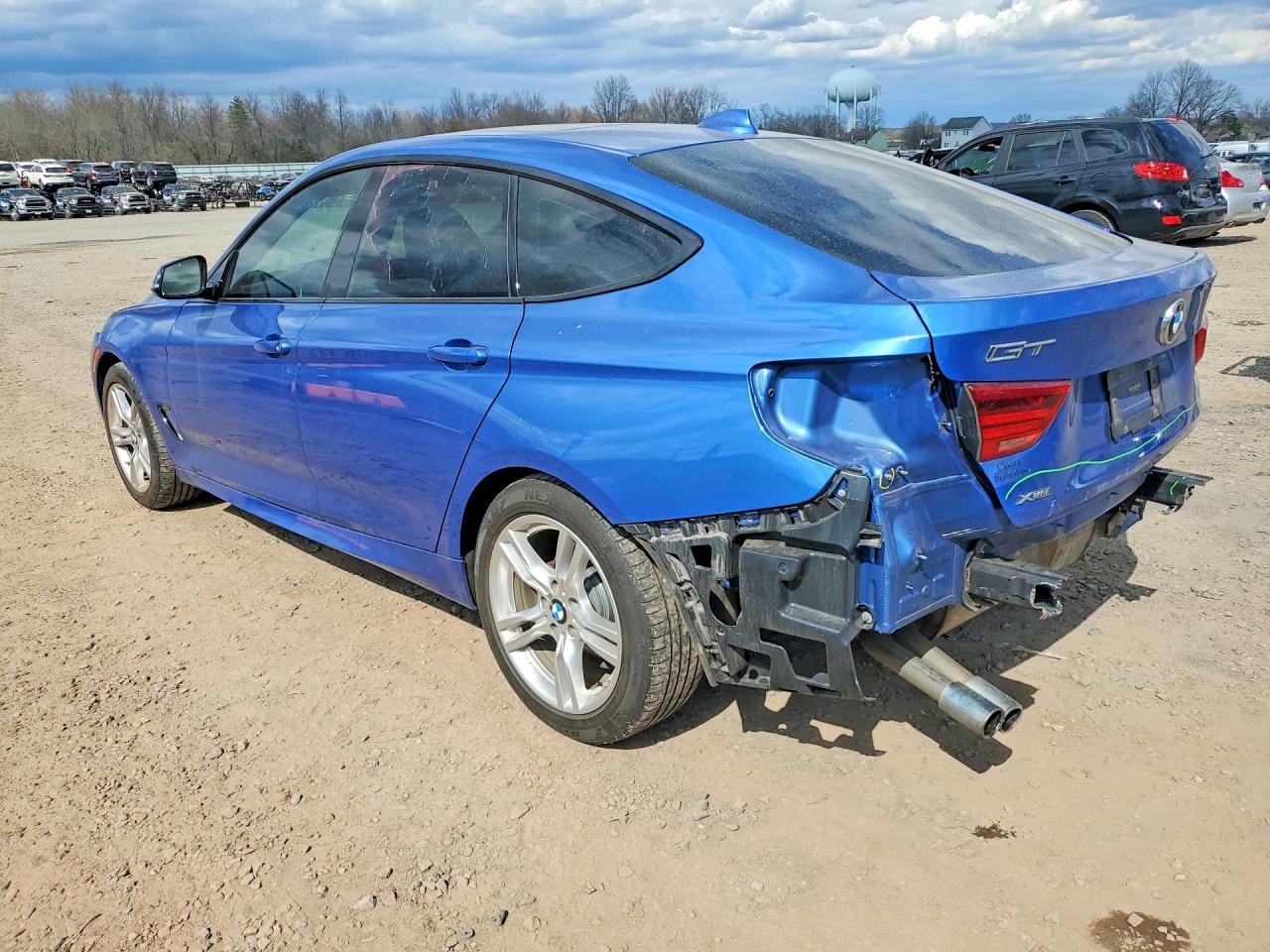 2017 BMW 330 XIGT photo 3