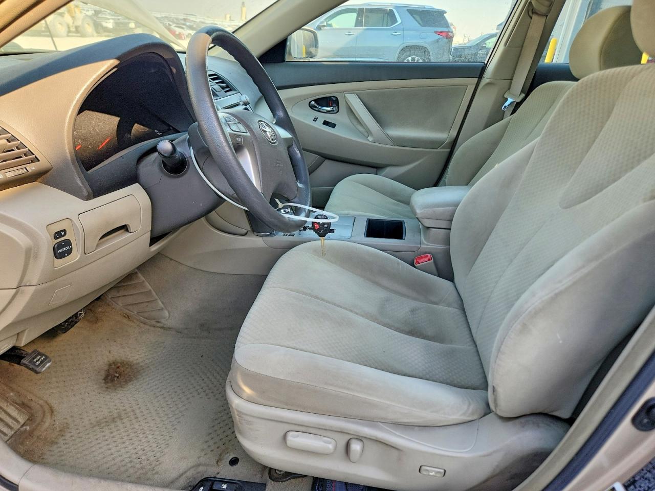 2009 TOYOTA CAMRY photo 13
