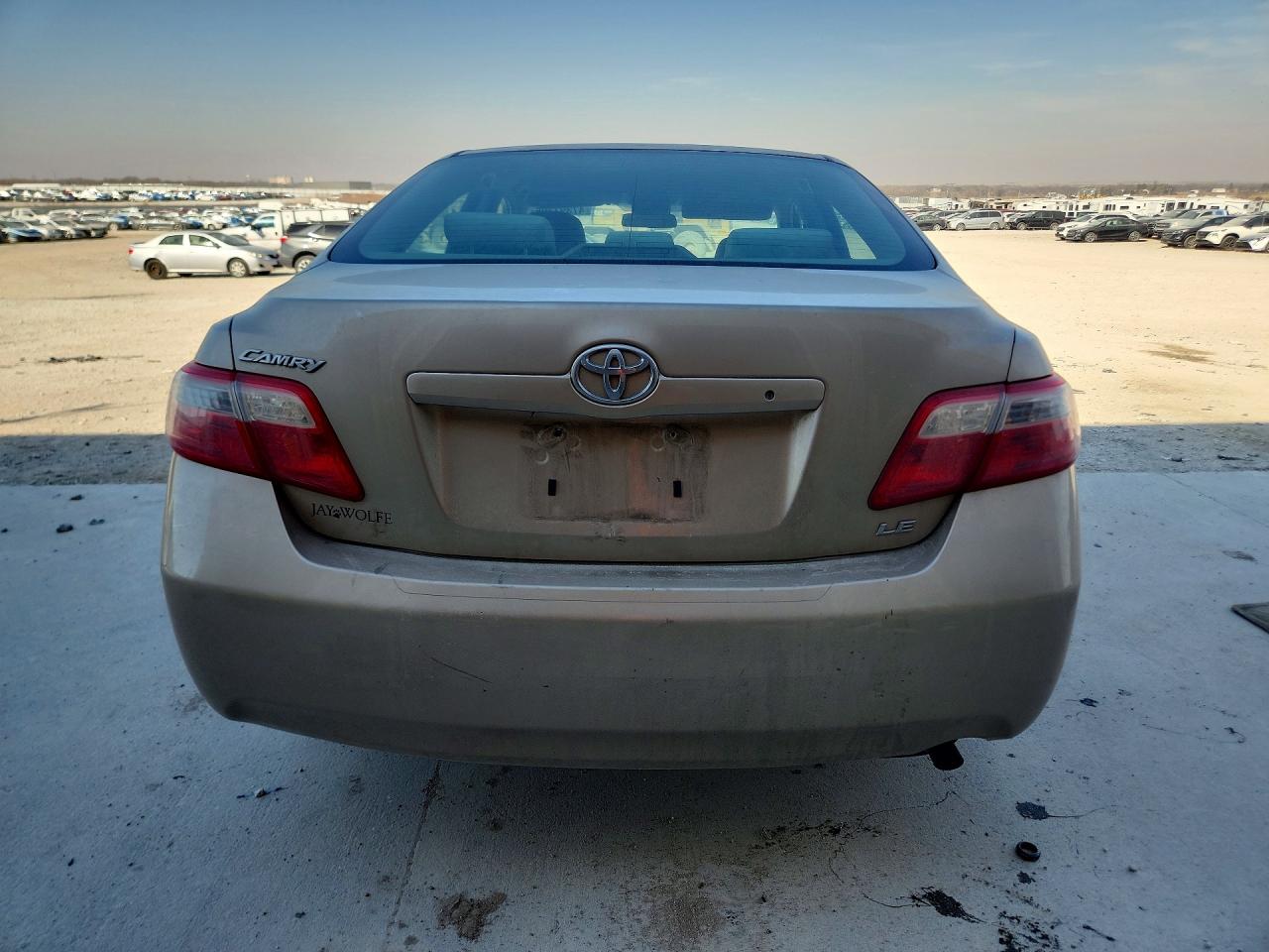 2009 TOYOTA CAMRY photo 11