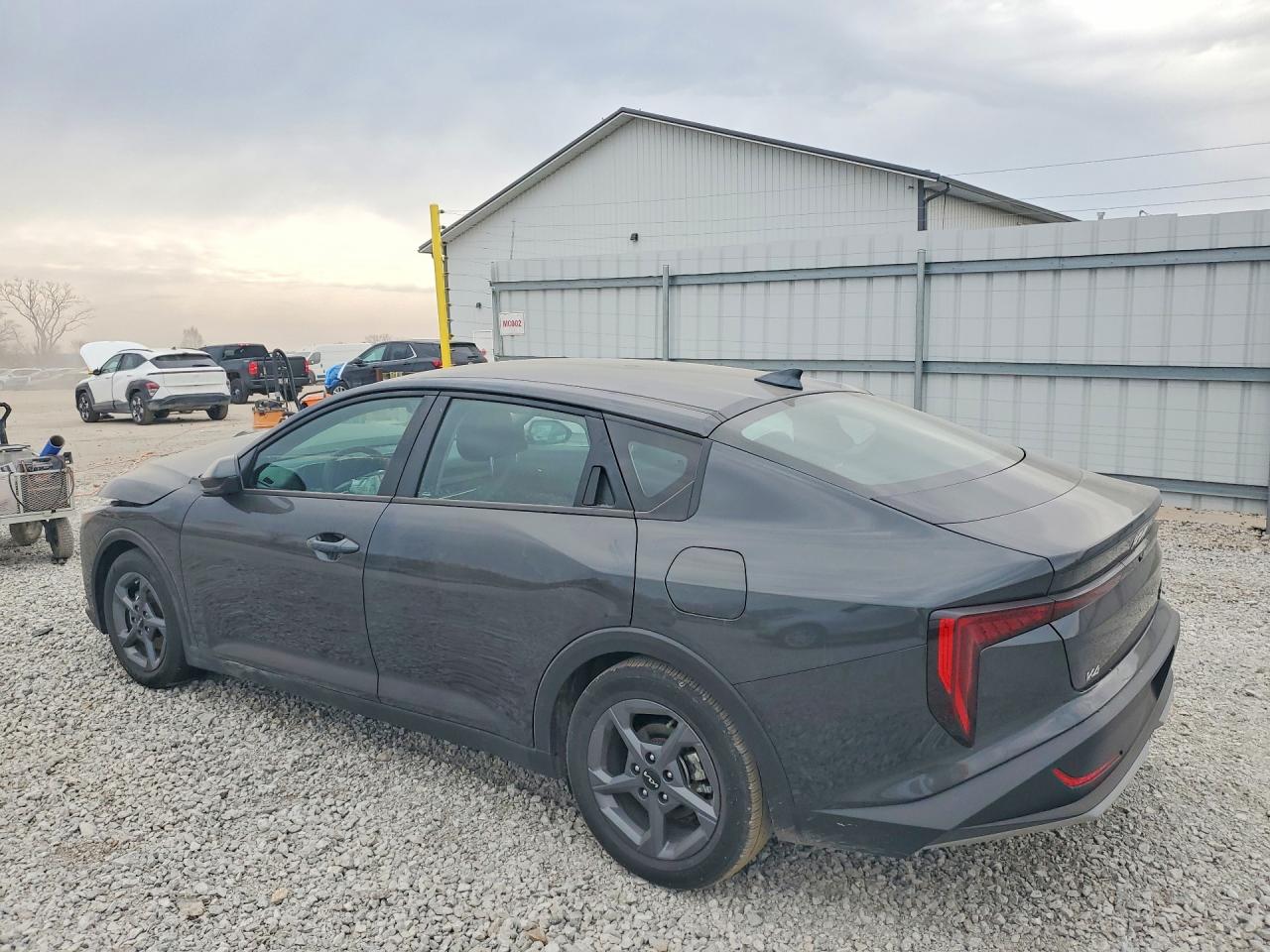 2025 KIA K4 LXS photo 4