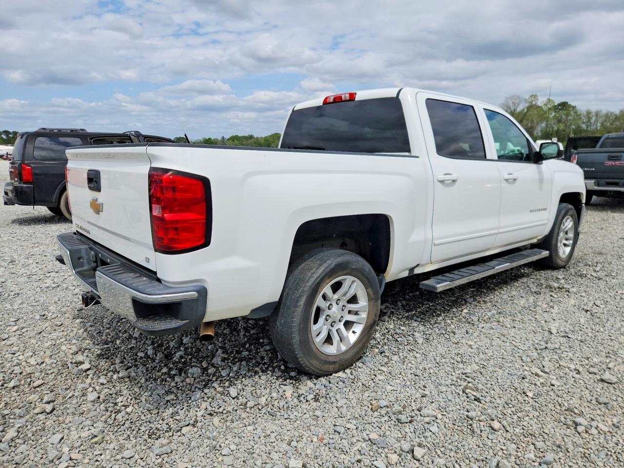 2016 CHEVROLET SILVERADO C1500 LT photo 3