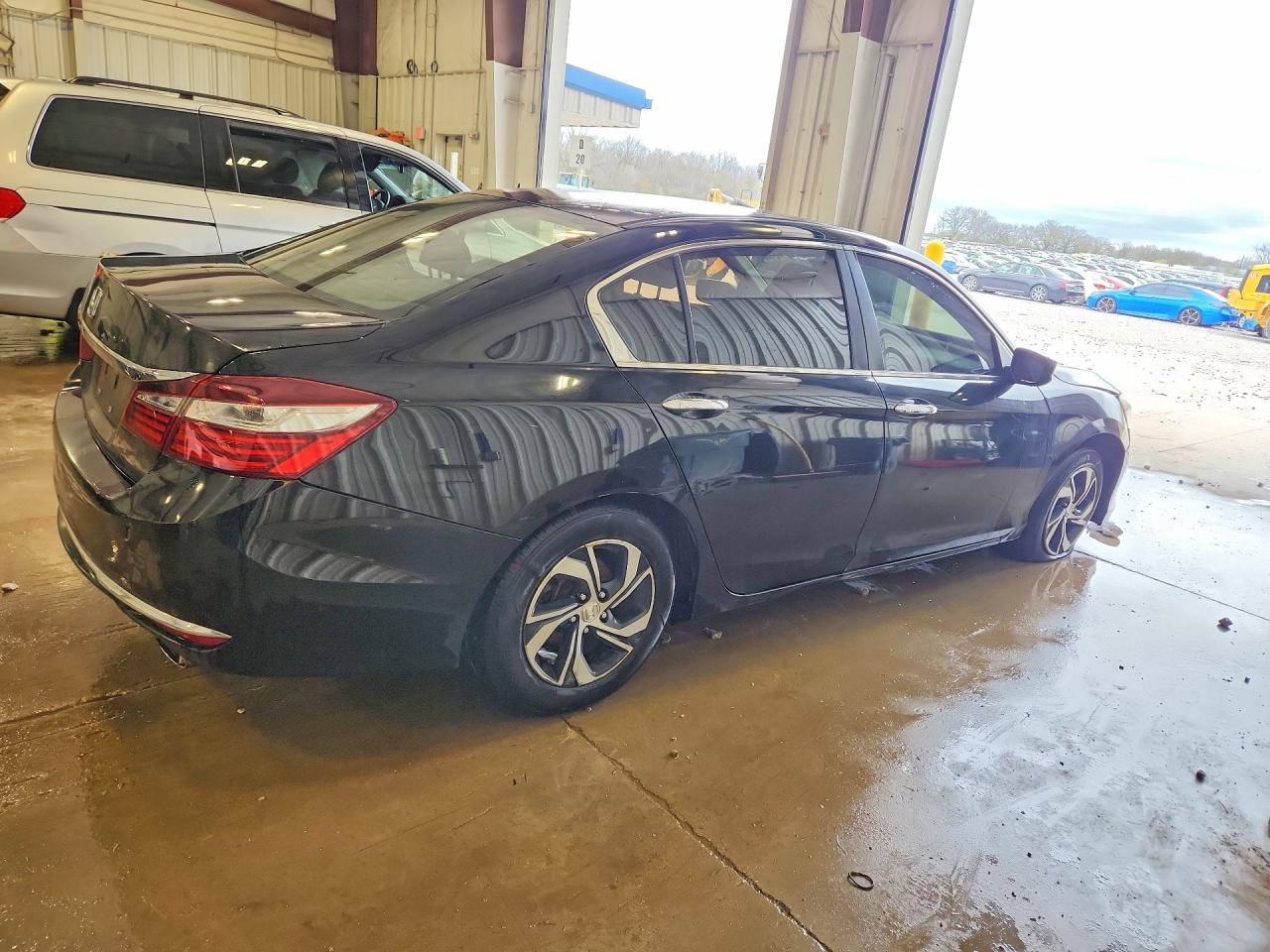 2016 HONDA ACCORD LX photo 7
