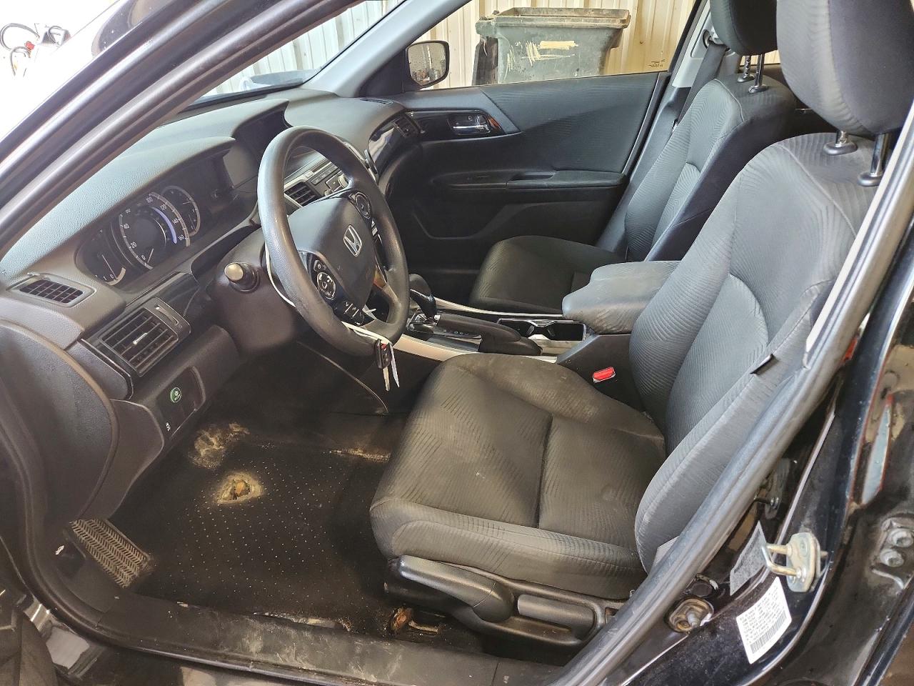 2016 HONDA ACCORD LX photo 19