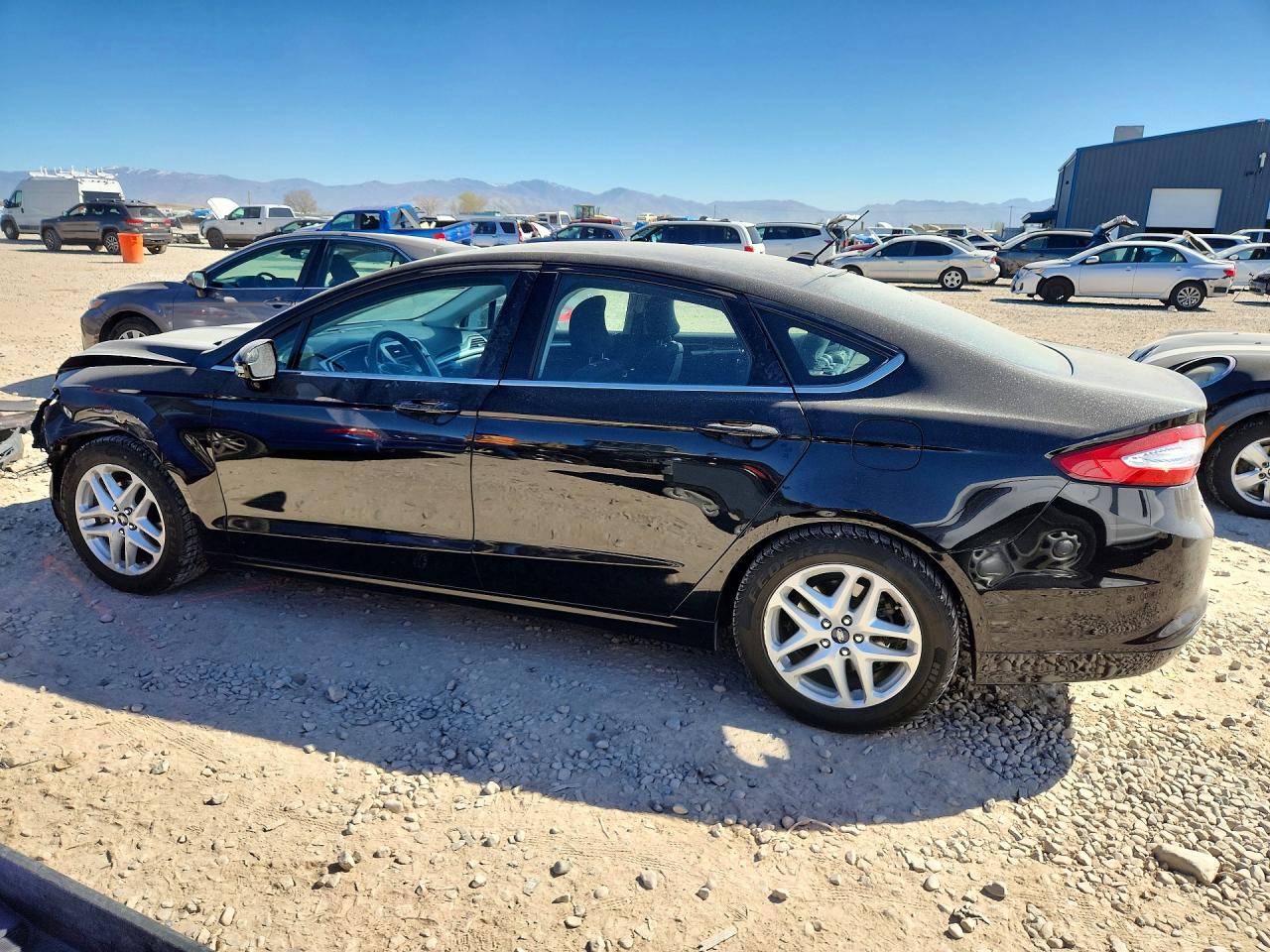 2016 FORD FUSION SE photo 2