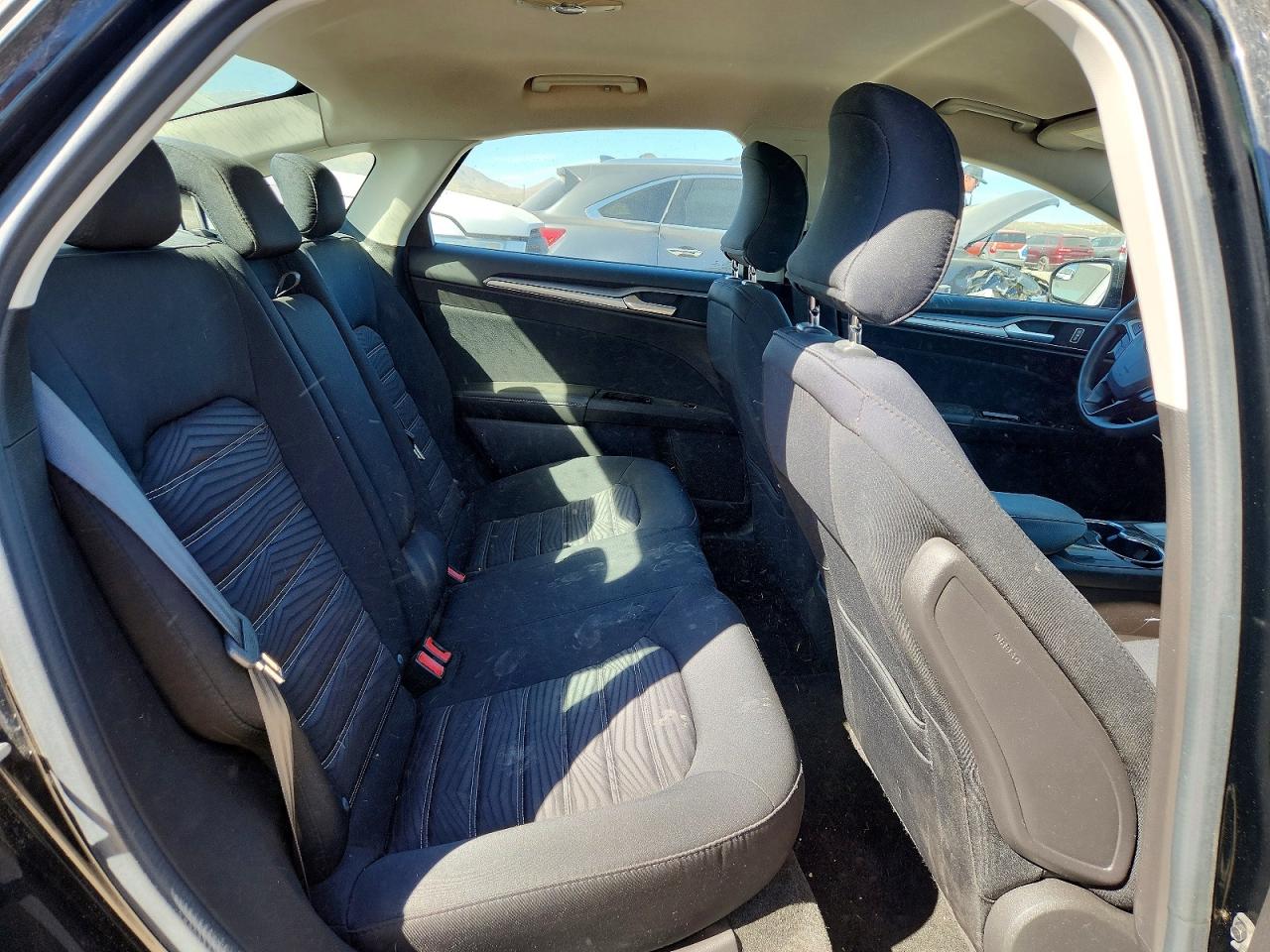 2016 FORD FUSION SE photo 10