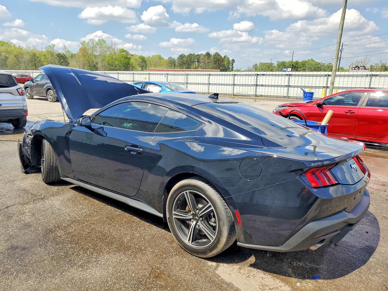 2025 FORD MUSTANG photo 3