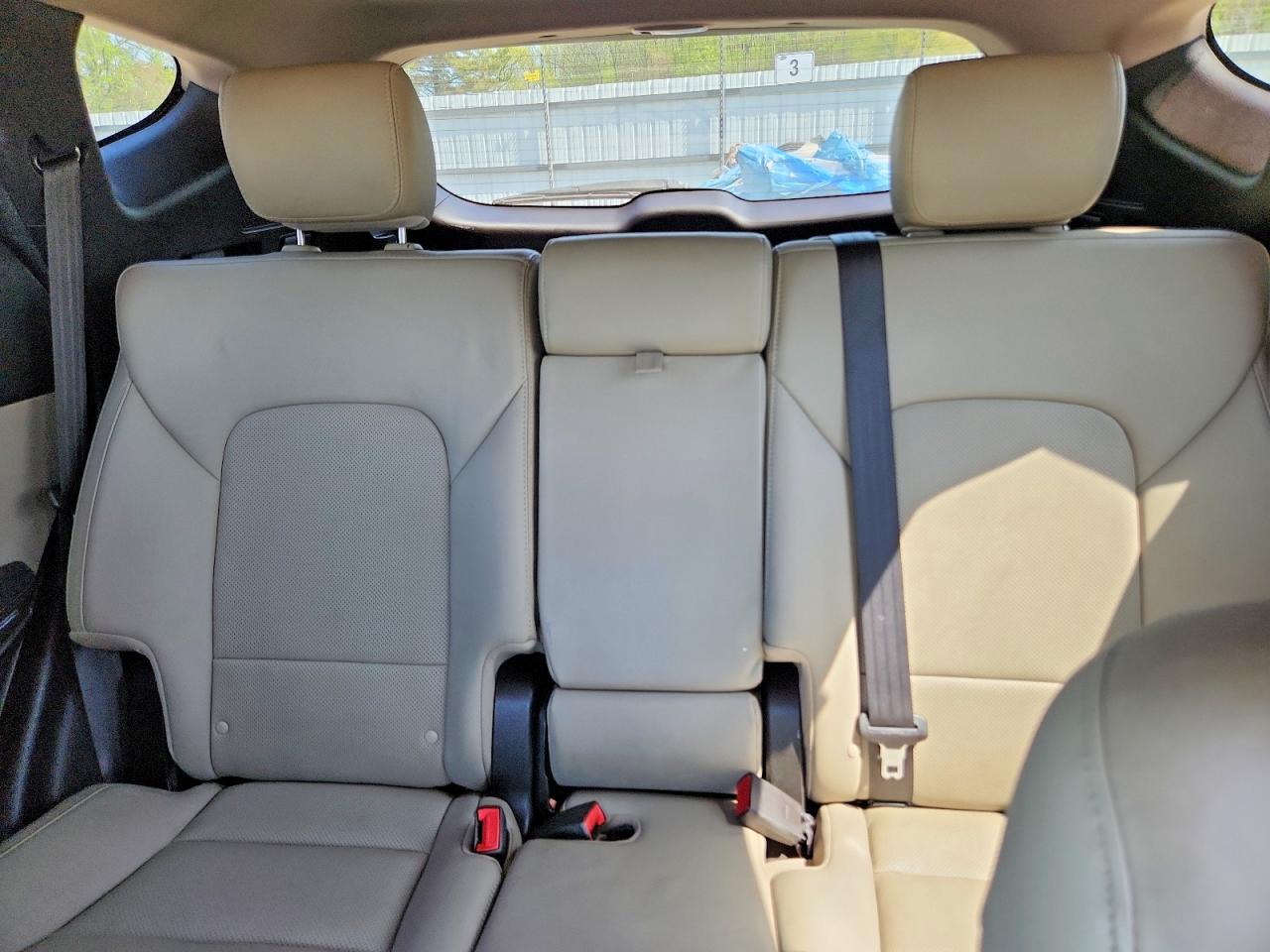 2017 HYUNDAI SANTA FE SPORT 2.4L photo 10