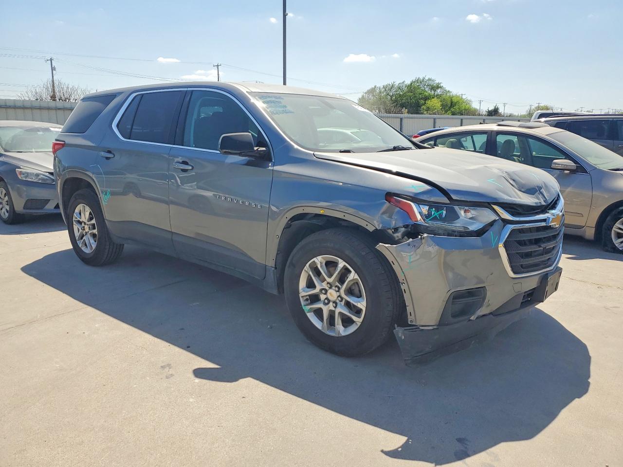 2020 CHEVROLET TRAVERSE LS photo 7