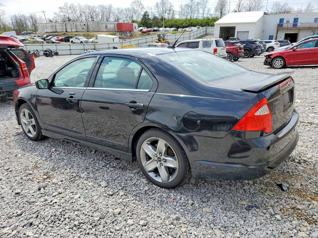 2011 FORD FUSION SPORT photo 2