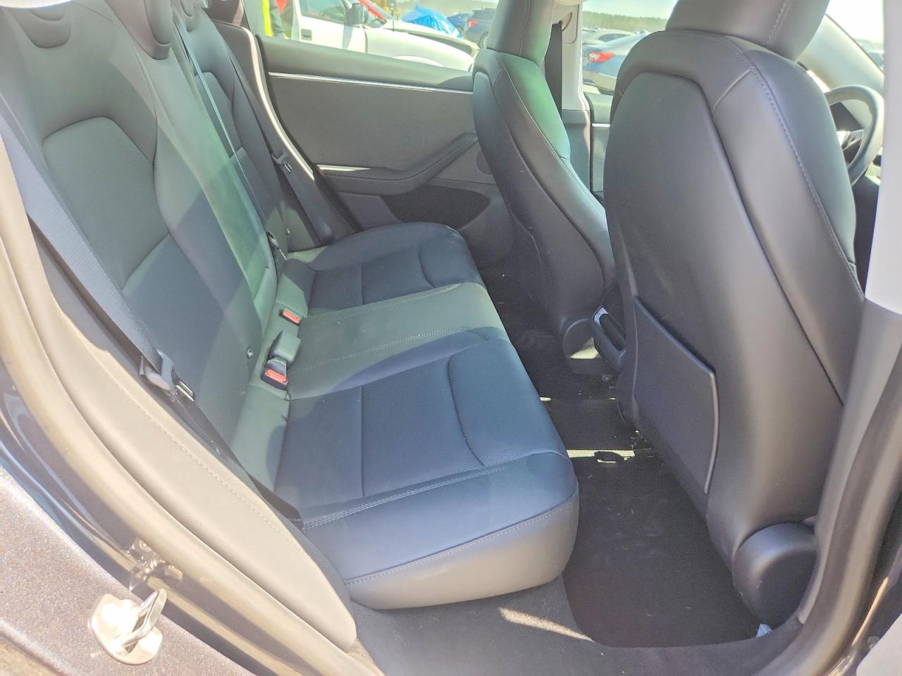 2024 TESLA MODEL 3 photo 28