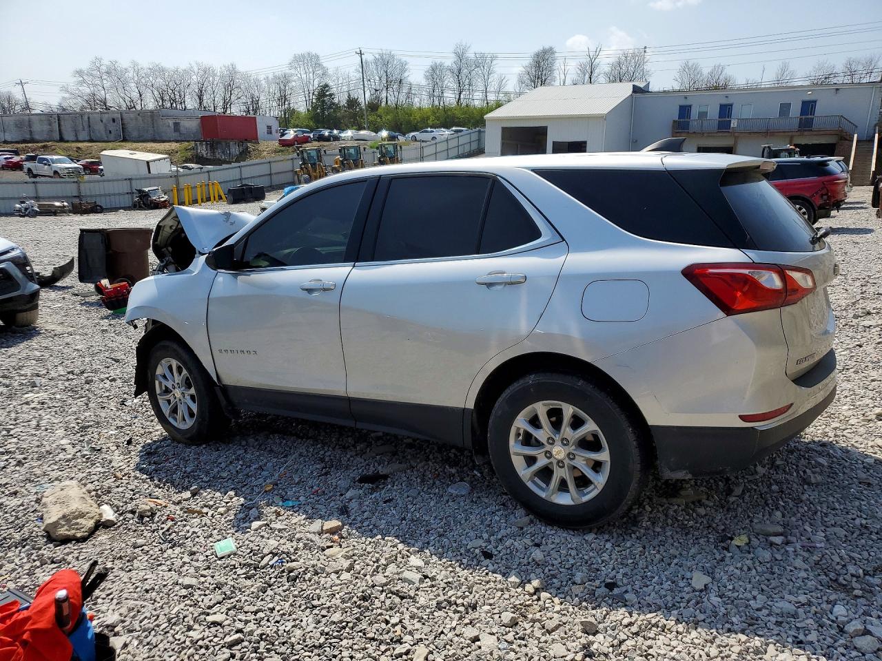 2020 CHEVROLET EQUINOX LT photo 3