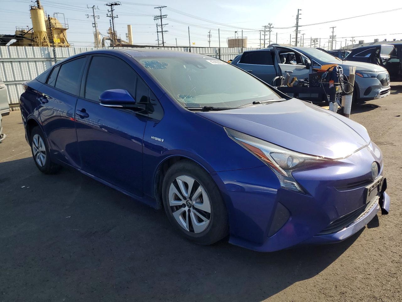 2016 TOYOTA PRIUS THREE photo 7
